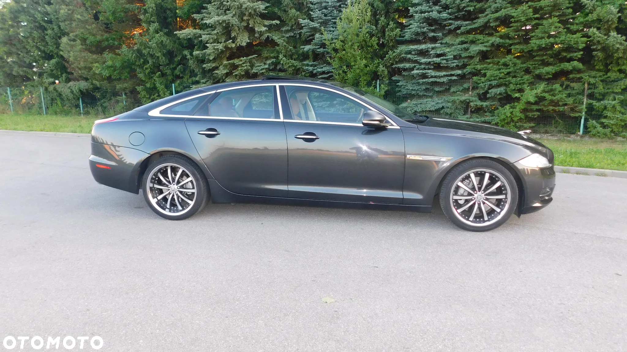 Jaguar XJ 5.0 V8 LWB Premium Luxury - 9