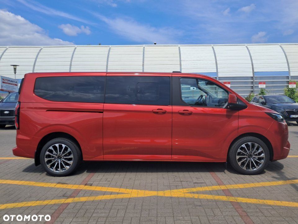 Ford Tourneo Custom - 7