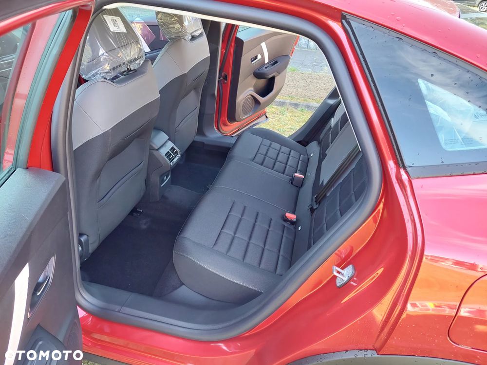 Citroën C4 1.2 mHEV Plus eDCT6 - 24
