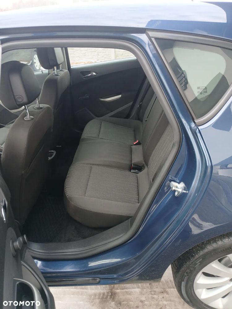 Opel Astra 1.6 Active - 28