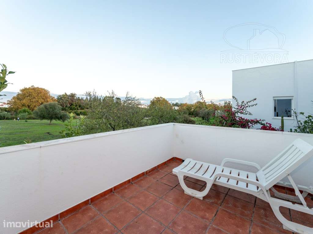 Moradia Unifamiliar T4 com quintal e terraço | Évora - Grande imagem: 5/28