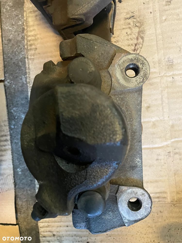 Zacisk hamulca prawy lewy przód bmw E39 3.0 d 3.0 i 4.4 v8 60/30 - 5