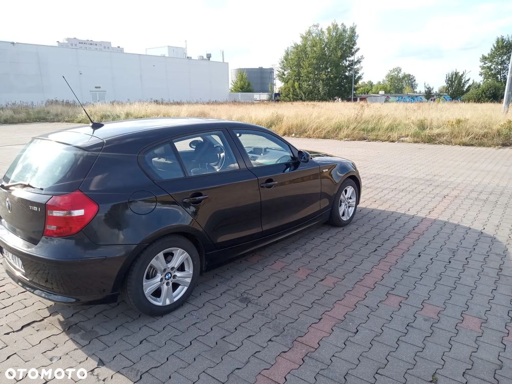 BMW Seria 1 118i - 17
