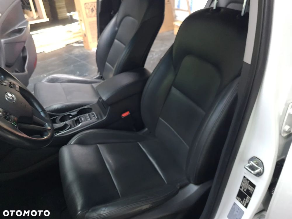 Hyundai Tucson blue 1.7 CRDi 2WD DCT Premium - 10