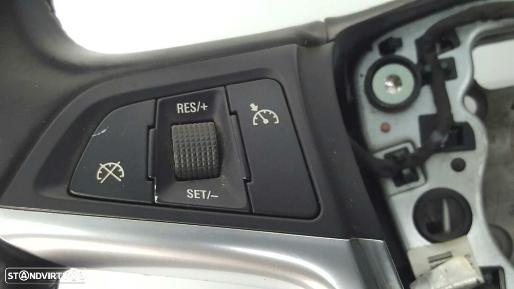 VOLANTE OPEL INSIGNIA BERLINA COSMO - 4