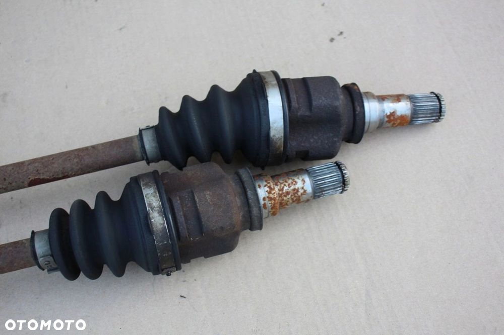 Półoś półosie TOYOTA AYGO PEUGEOT 107 CITROEN C1 1.0 prawa lewa - 2