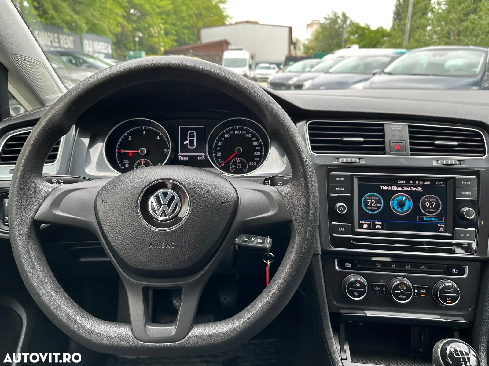 Volkswagen Golf 1.6 TDI Comfortline - 13