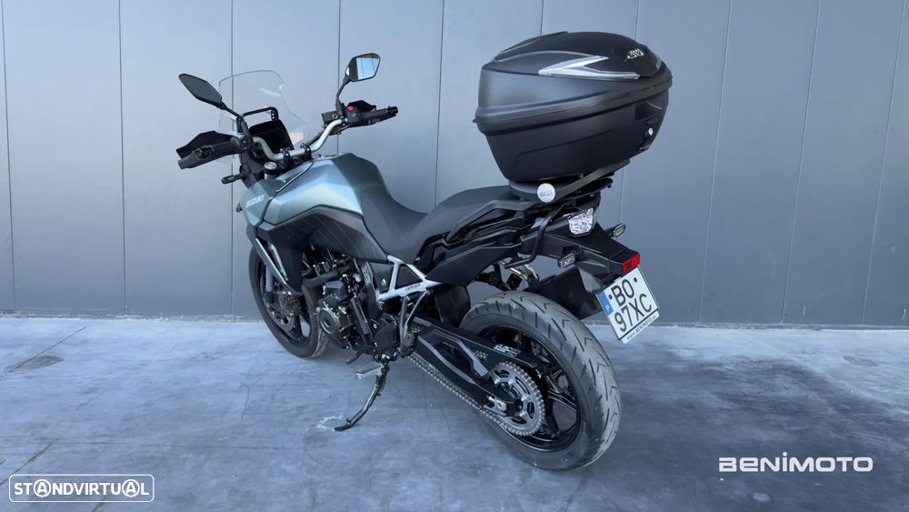 Suzuki DL 800 - 5