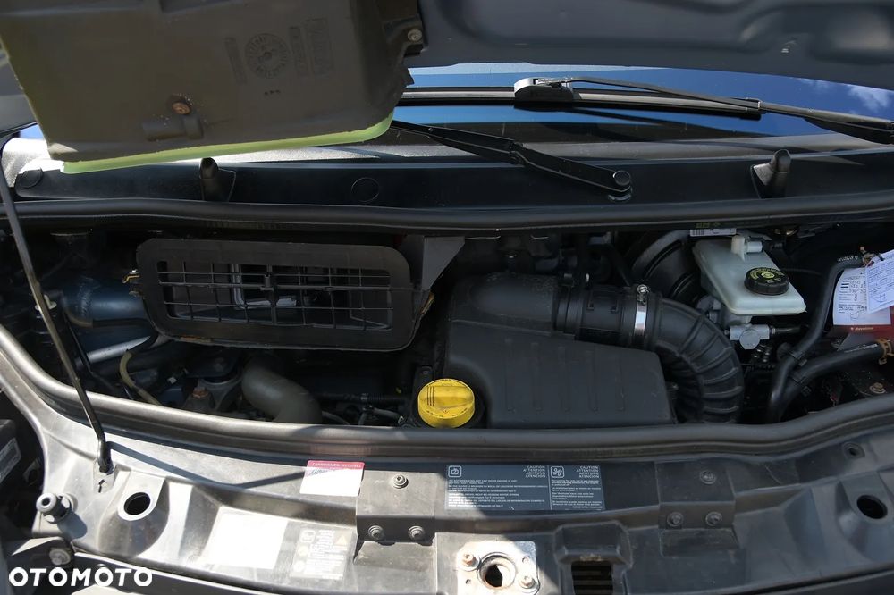 Opel Vivaro - 37