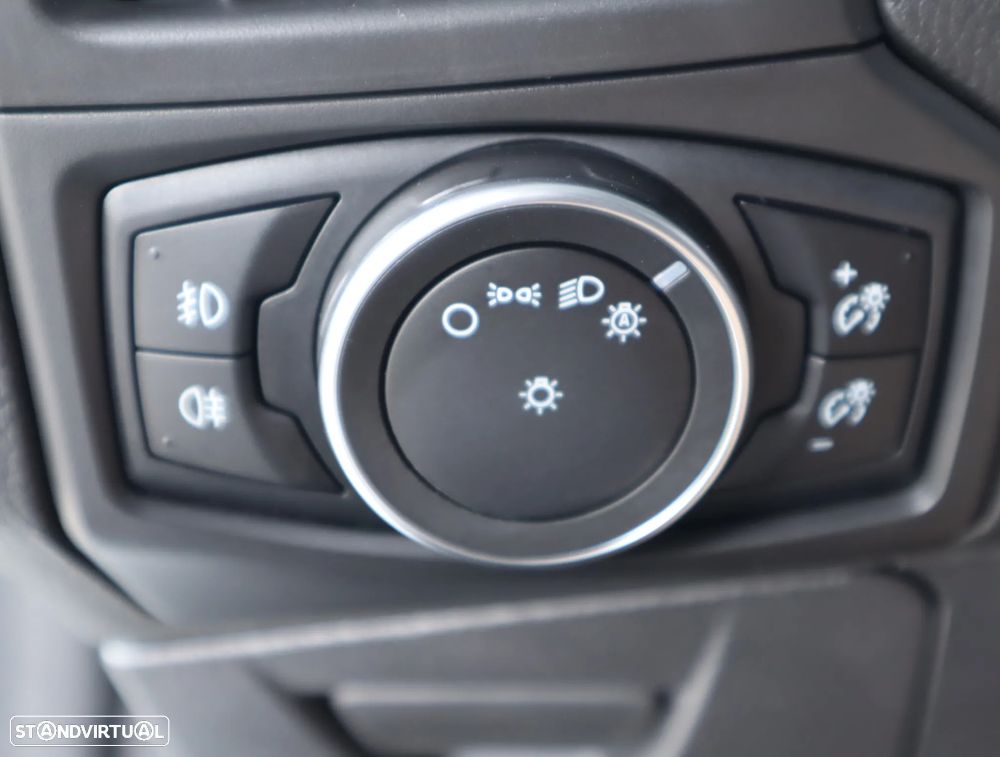 Ford Focus 1.0 EcoBoost Titanium - 31