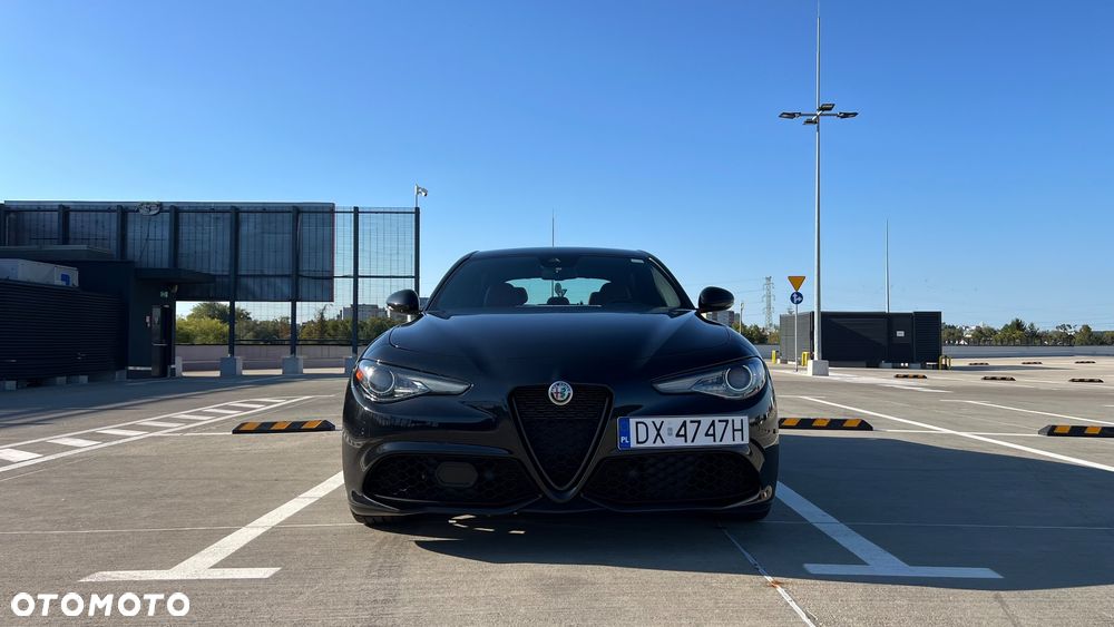 Alfa Romeo Giulia - 8