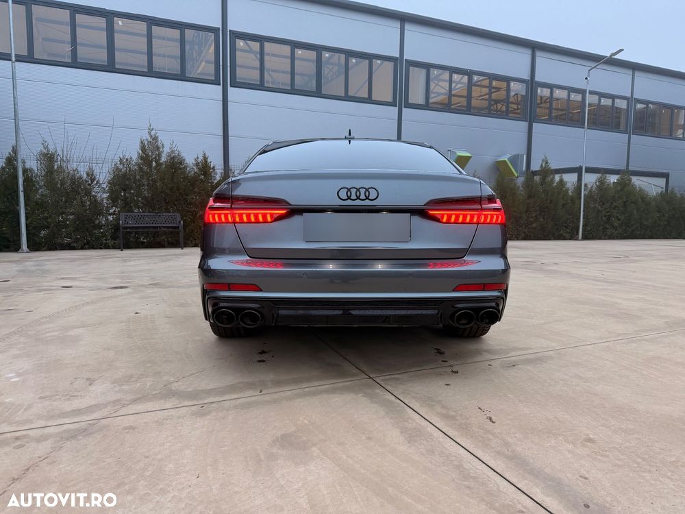 Audi A6 Avant 3.0 55 TFSI quattro S tronic Design - 4