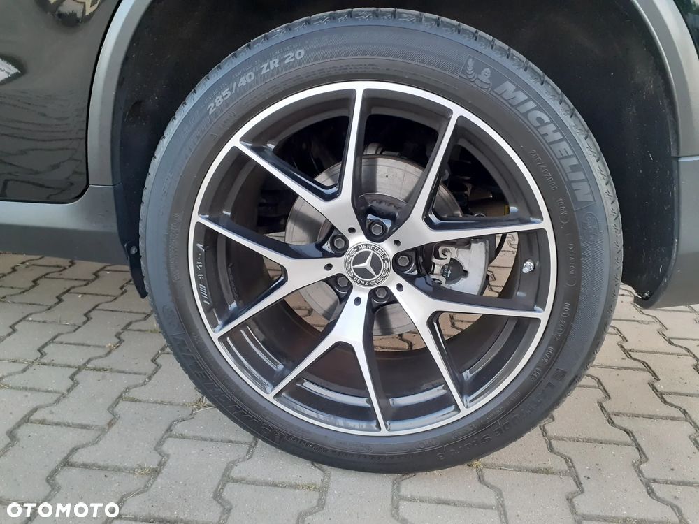 Mercedes-Benz GLC 300 de 4Matic 9G-TRONIC AMG Line - 17