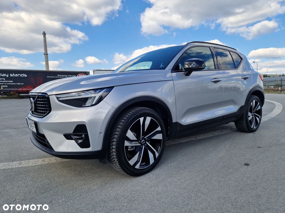 Volvo XC 40 B5 AWD Ultimate Dark - 2