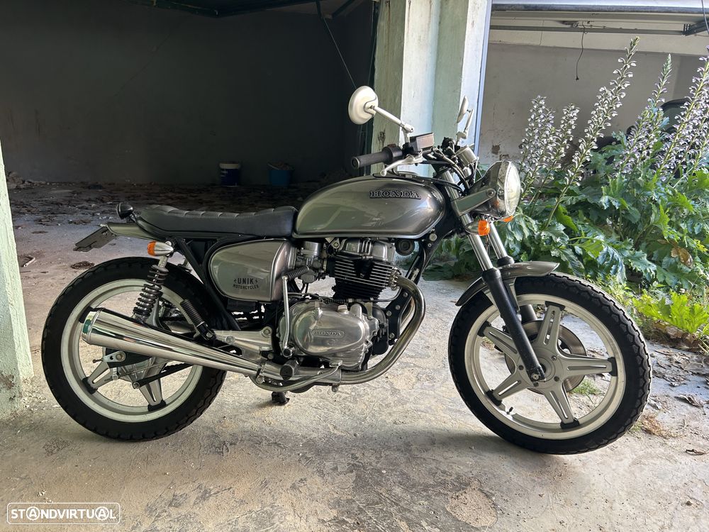 Honda CB 400T Cafe Racer - 10