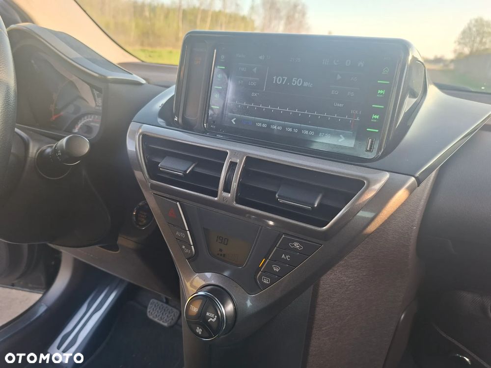 Toyota iQ 1.0 Multidrive - 14