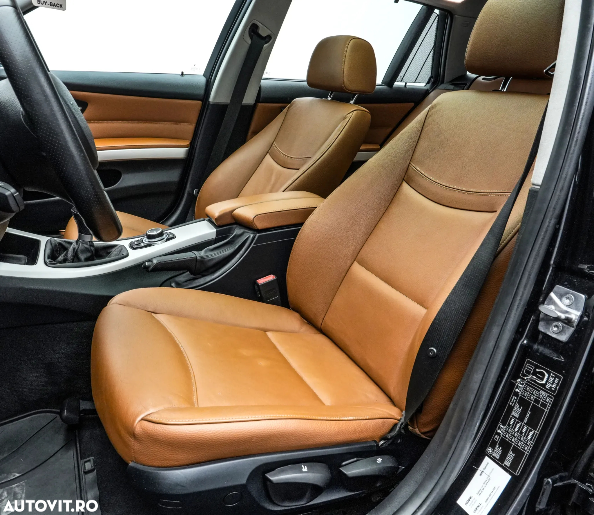 BMW Seria 3 318d - 12