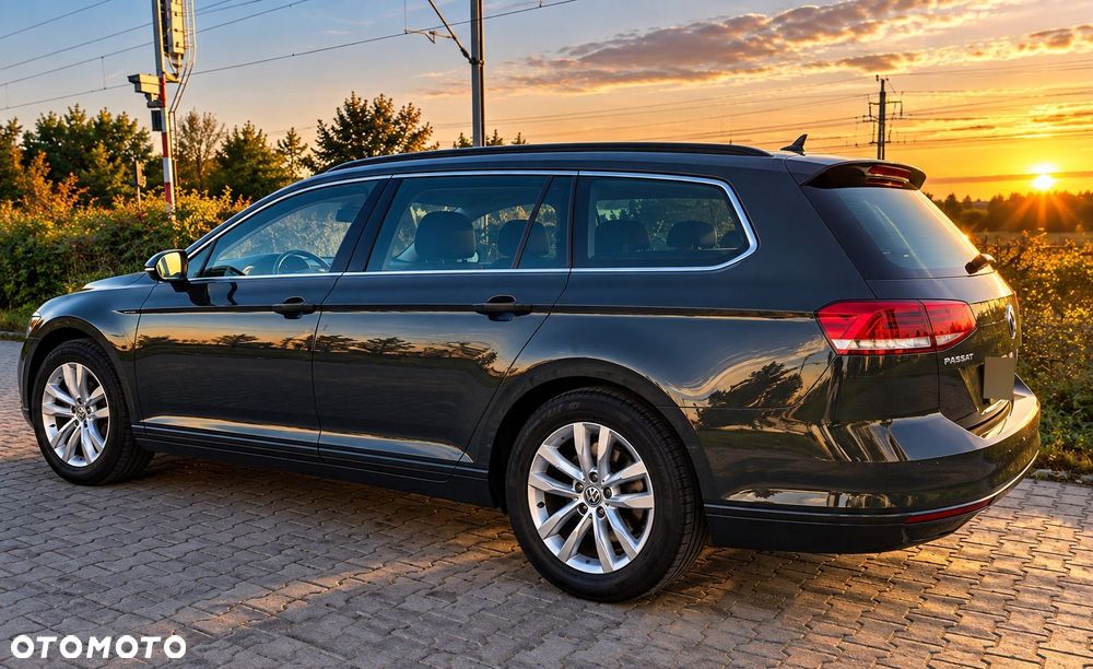 Volkswagen Passat 2019 photo 2