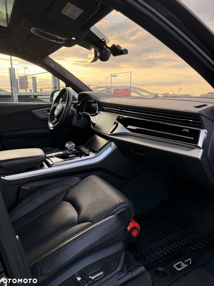 Audi Q7 50 TDI mHEV Quattro S Line Tiptr - 8