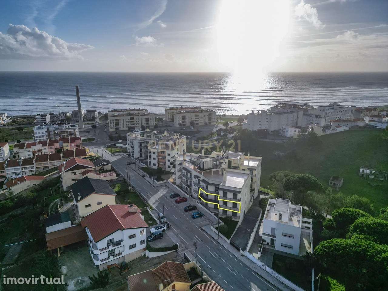 Apartamento T4 em condomínio com piscina - Grande imagem: 3/52