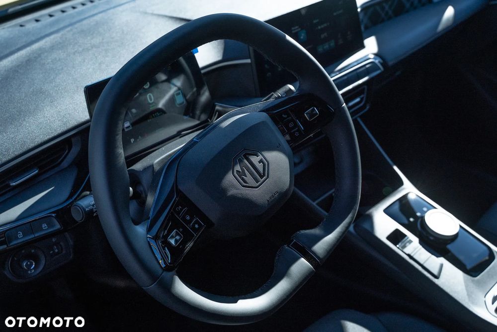 MG MG3 1.5 HEV+ Exclusive - 16