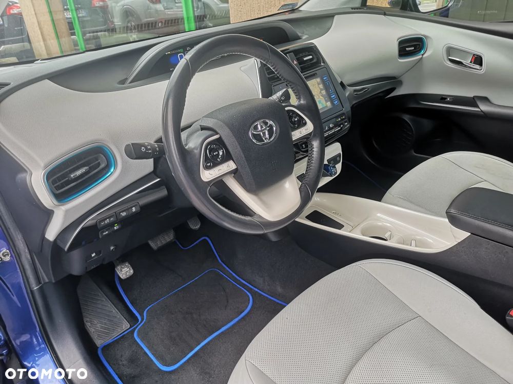 Toyota Prius 1.8 Hybrid Prestige - 14