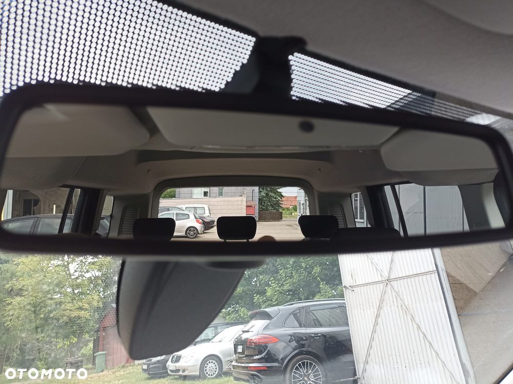 Ford Tourneo Connect 1.0 EcoBoost Start-Stop Titanium - 25