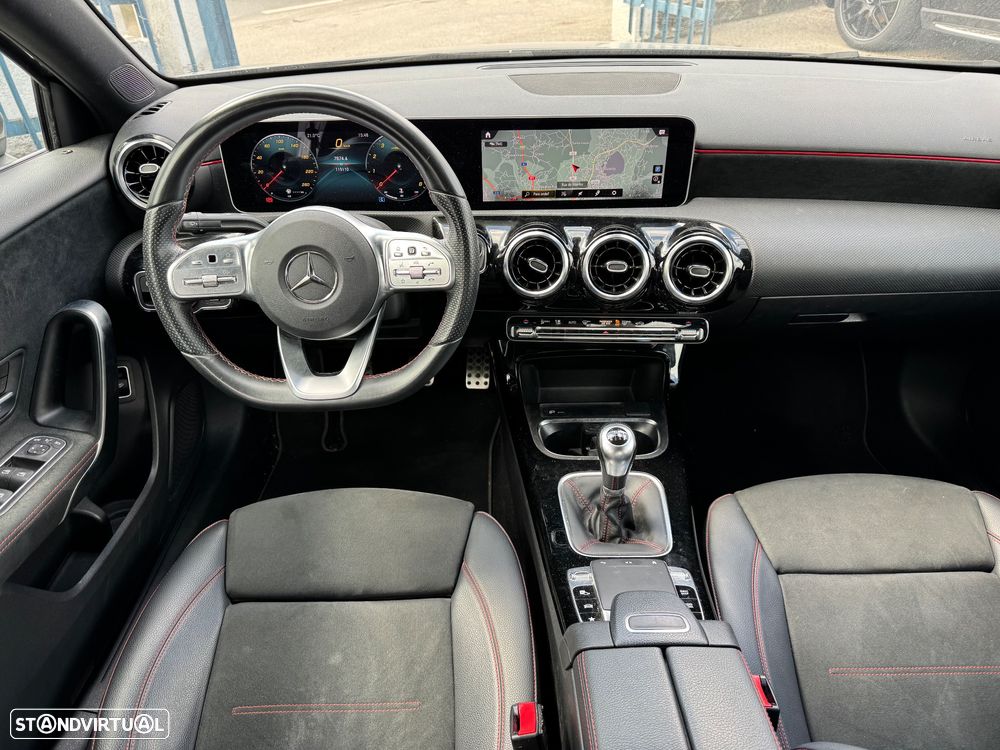 Mercedes-Benz A 200 Limousine AMG Line - 15