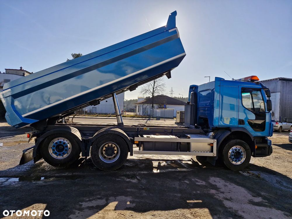 Volvo FE 6x2 - 11