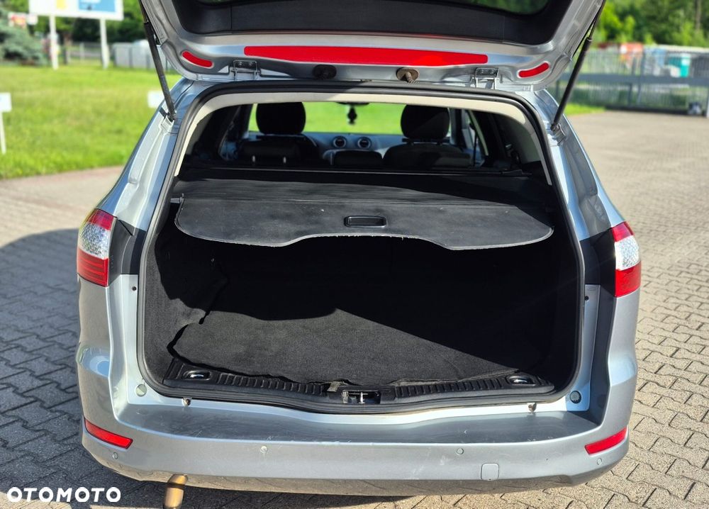 Ford Mondeo - 8
