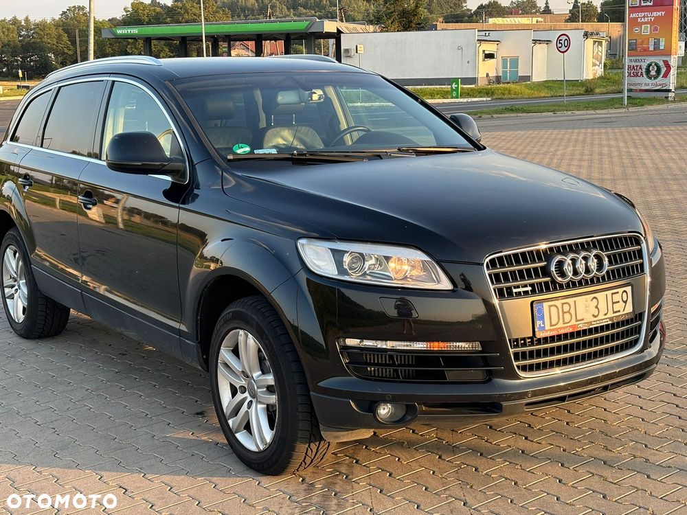 Audi Q7 - 1