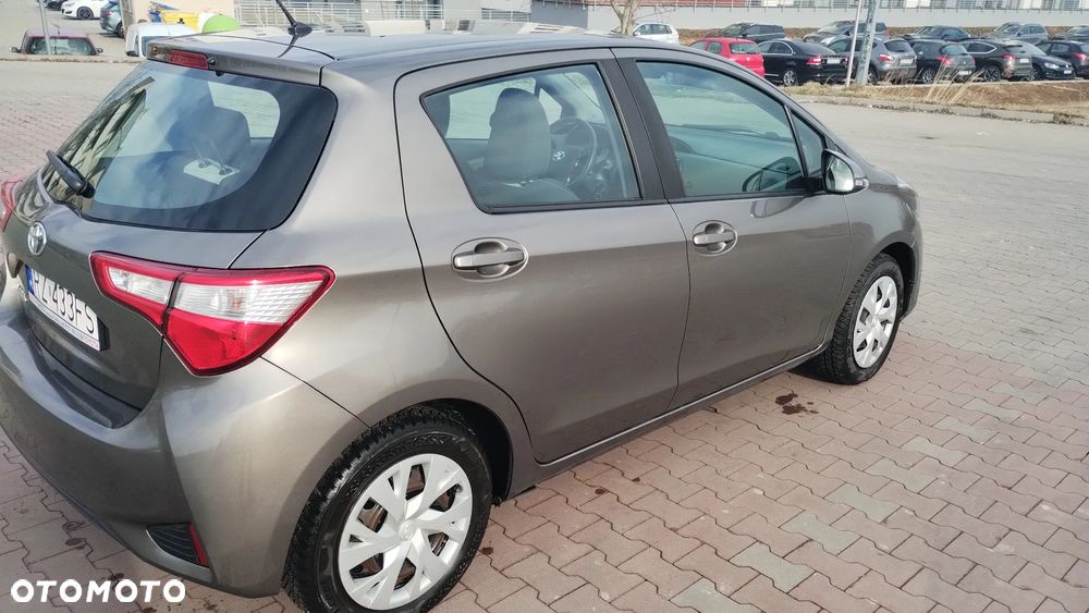 Toyota Yaris - 4