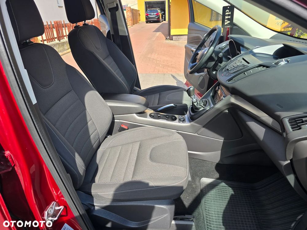 Ford Kuga - 18