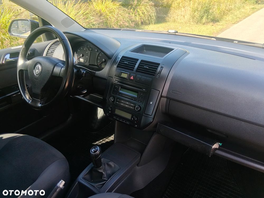 Volkswagen Polo 1.2 Team - 17