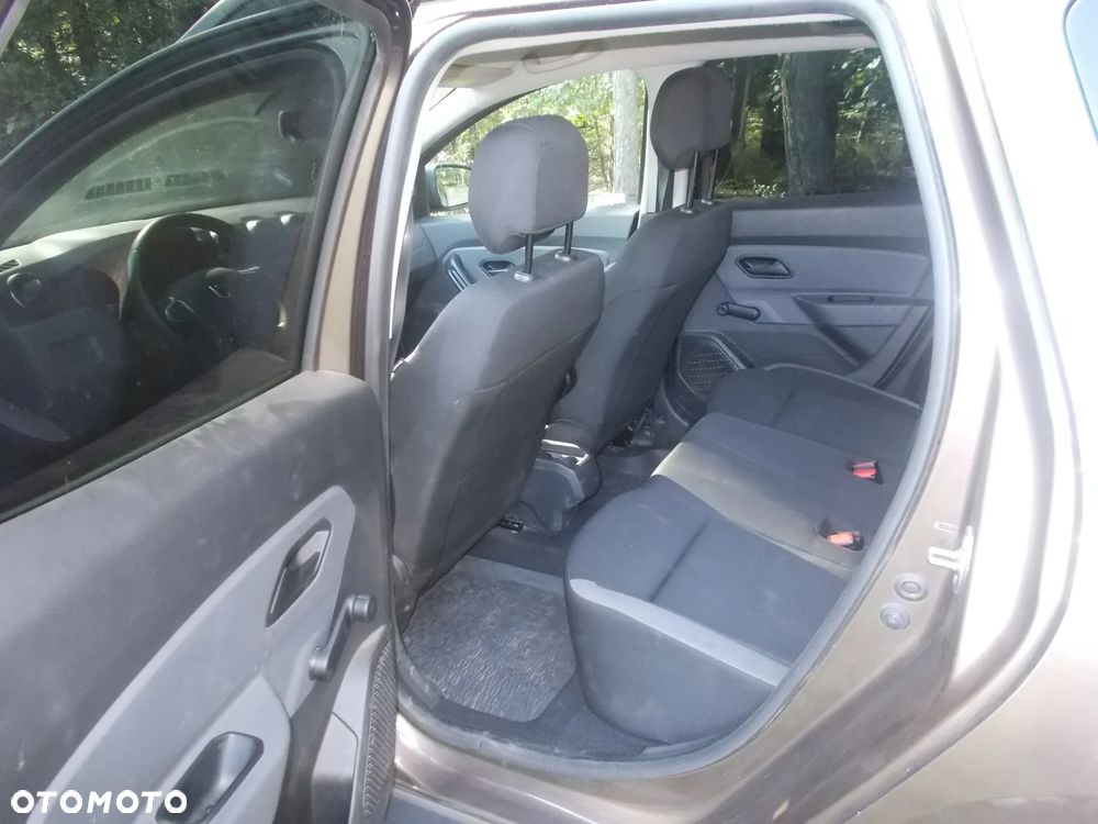 Dacia Duster 1.6 SCe S&S - 5