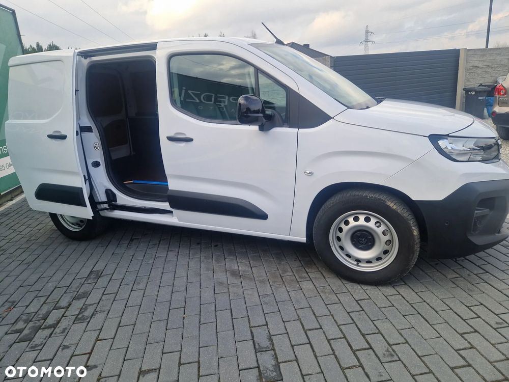 Peugeot 208 82 VTI Allure - 34