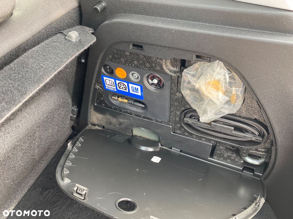 Opel Corsa 1.4 Active - 12