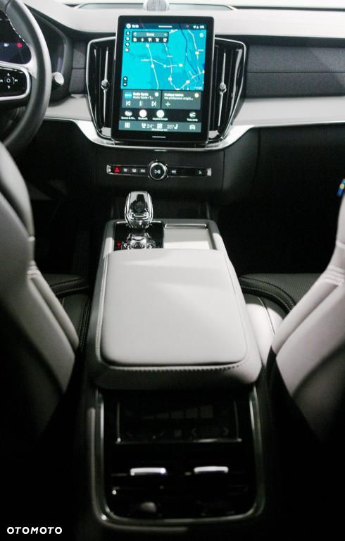 Volvo XC 90 T8 AWD Plug-In Hybrid Ultra Black Edition 7os - 23