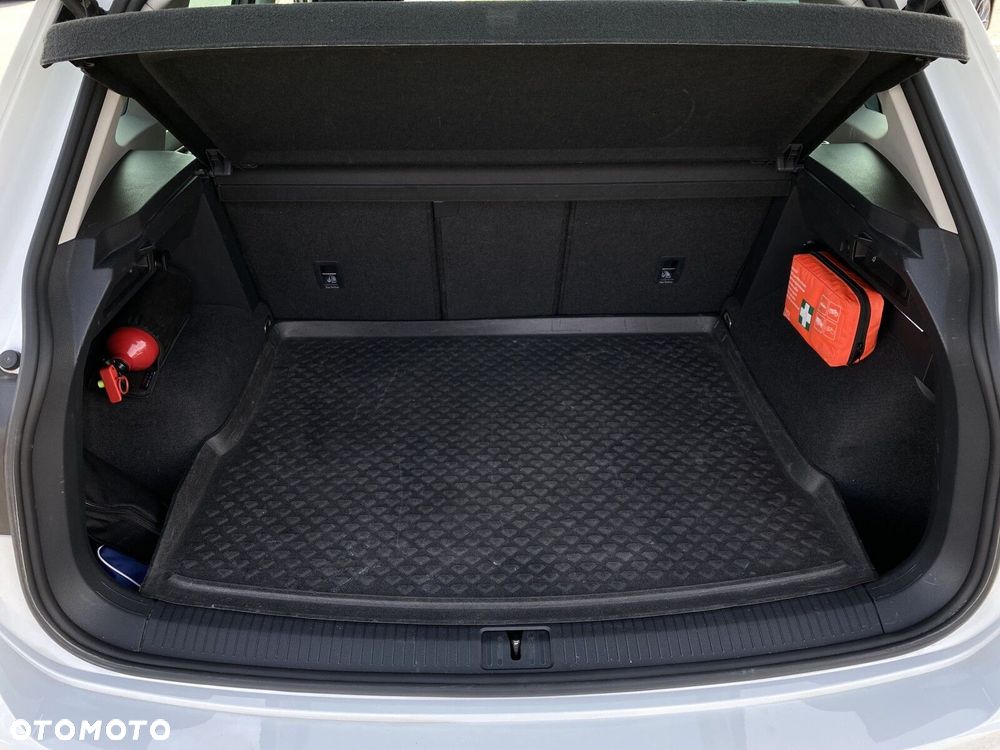 Volkswagen Tiguan - 36