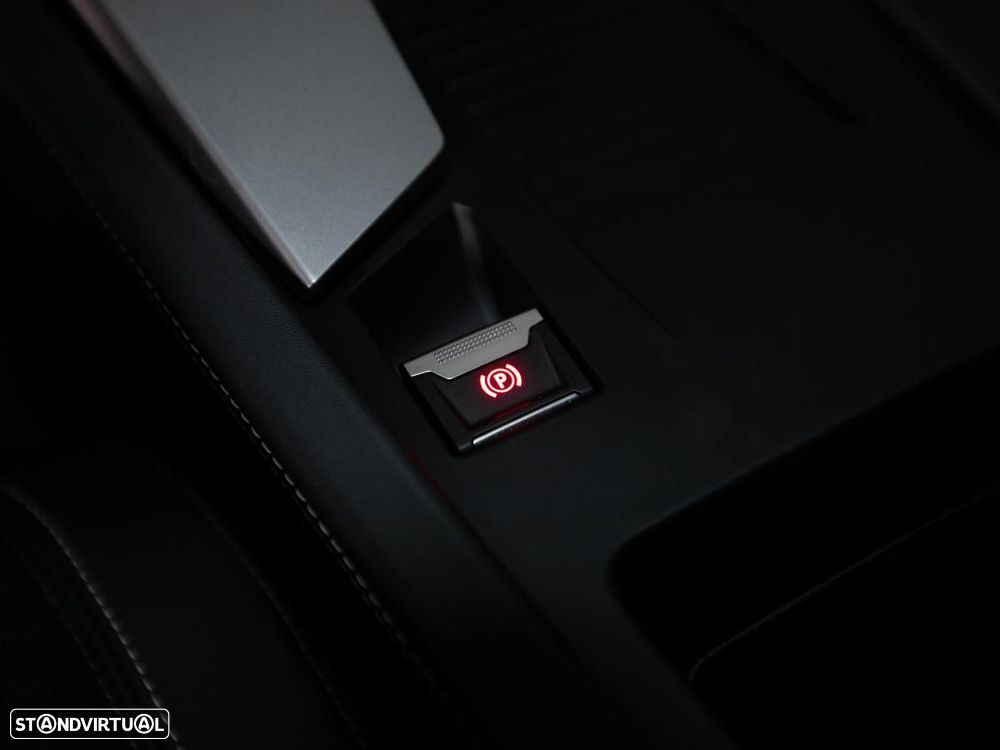 Peugeot 308 SW 1.2 PureTech GT EAT8 - 22