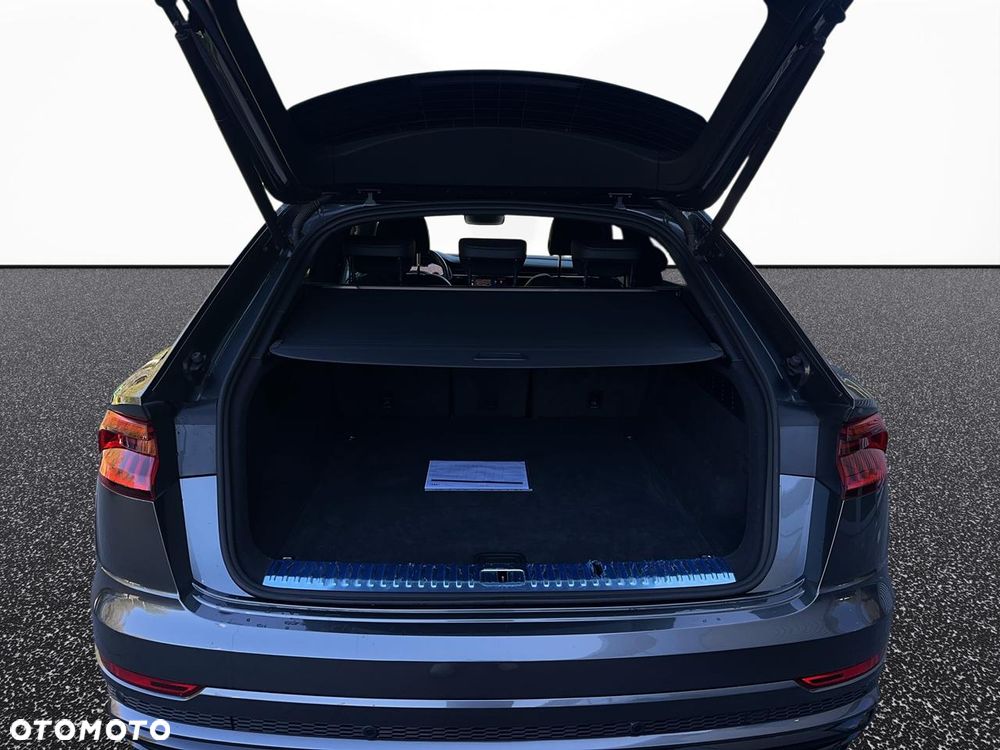 Audi Q8 - 36