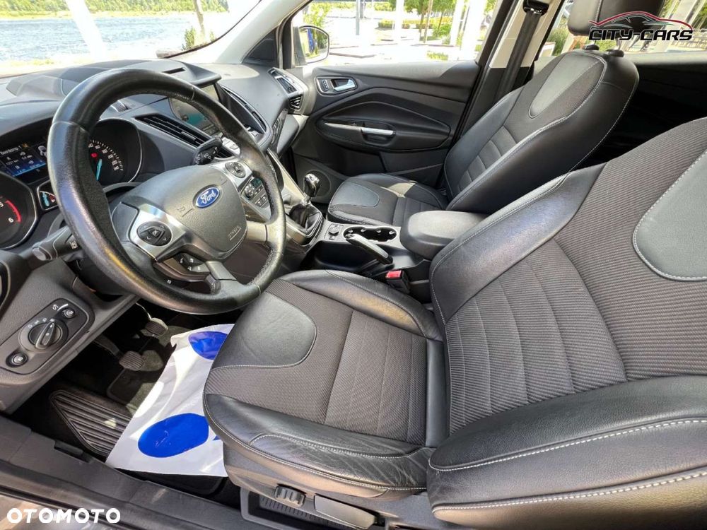 Ford Kuga - 16