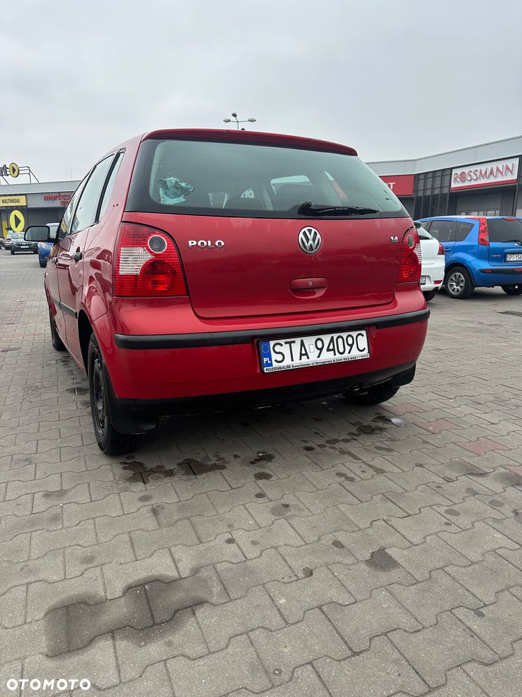 Volkswagen Polo 1.4 16V Trendline - 1