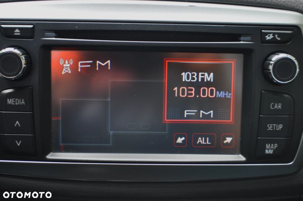 Toyota Yaris 1.0 VVT-i - 19