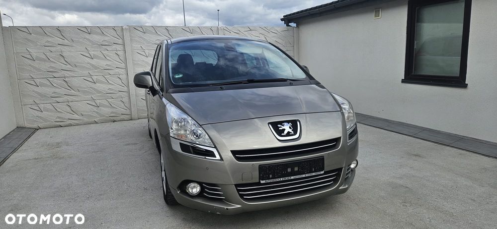 Peugeot 5008 1.6 HDi Premium - 1