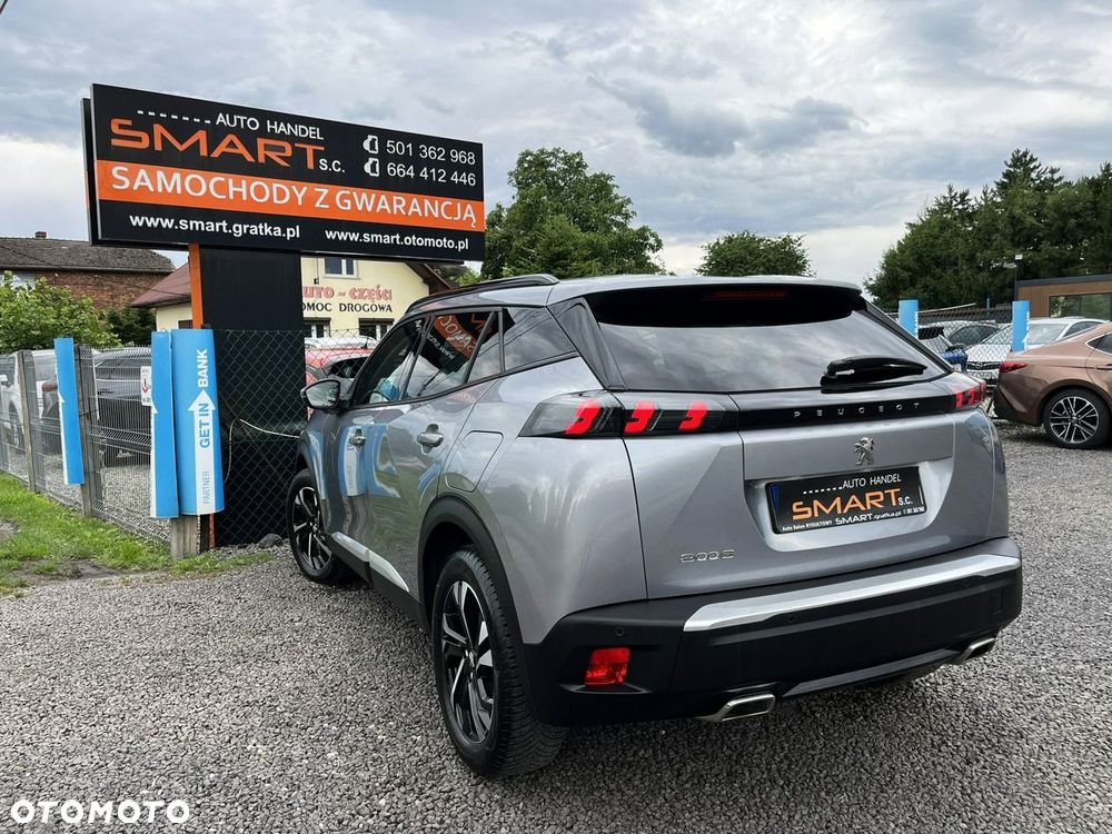 Peugeot 2008 PureTech 130 Allure S&S EAT8 - 4
