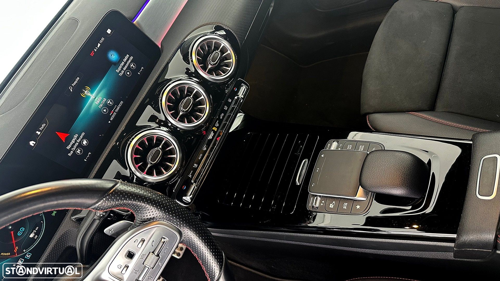 Mercedes-Benz A 250 Limousine e AMG Line - 38