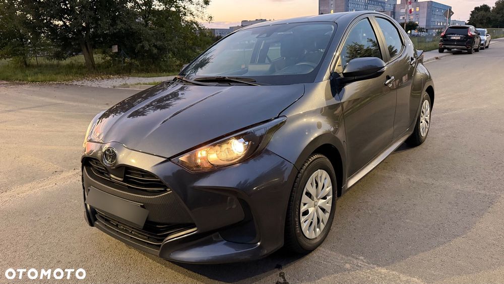 Toyota Yaris - 1