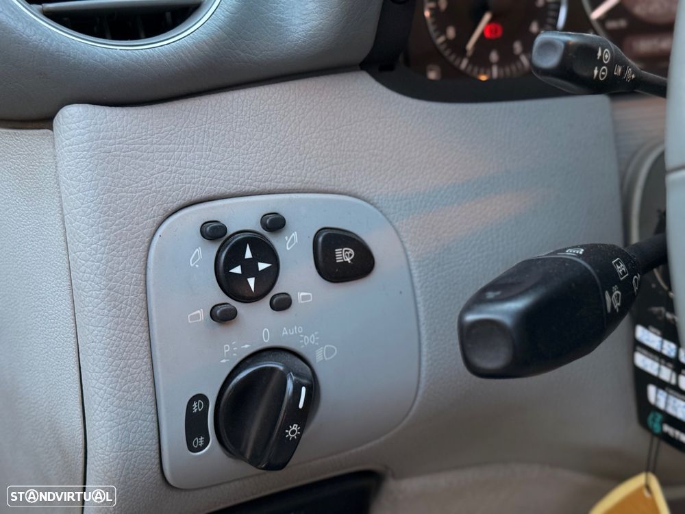 Mercedes-Benz CLK 270 - 17