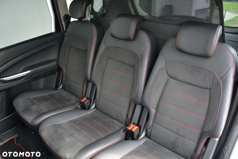 Ford S-Max 2.0 TDCi DPF Titanium X - 29